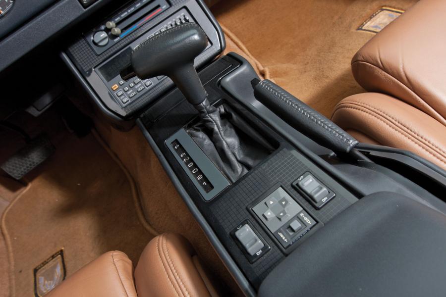  Pontiac Firebird Turbo Trans Am Coupe 1989 года  (фото 9 из 20)